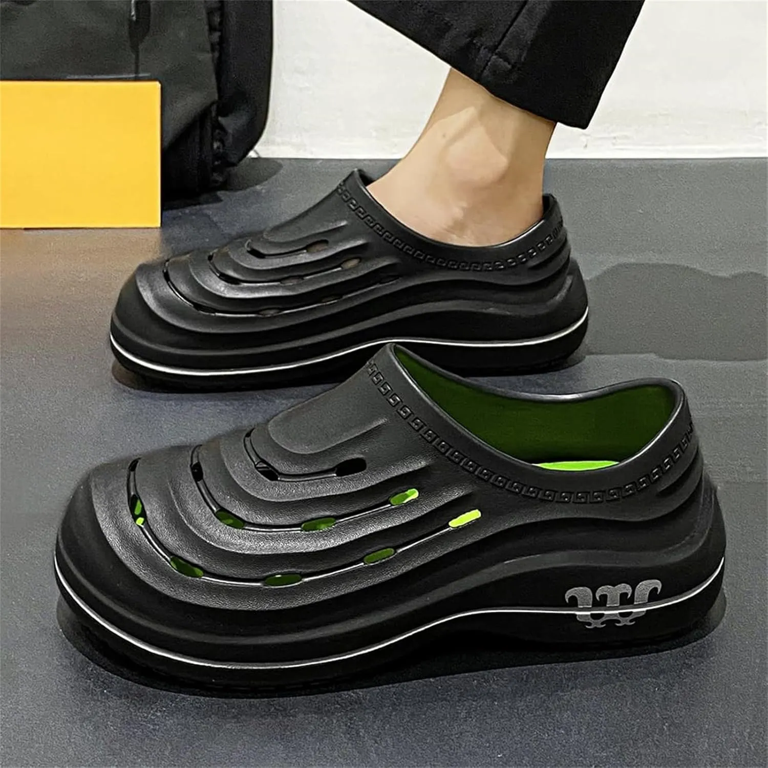 Armadillo Clogs Nurses Shoes for Women Men Chef Shoes for Women Slip Resistant Restaurant Non Slip Work Shoe Women Men Food Service Nursing Shoe Arch Support Waterproof Wide Width Garden Sneakers